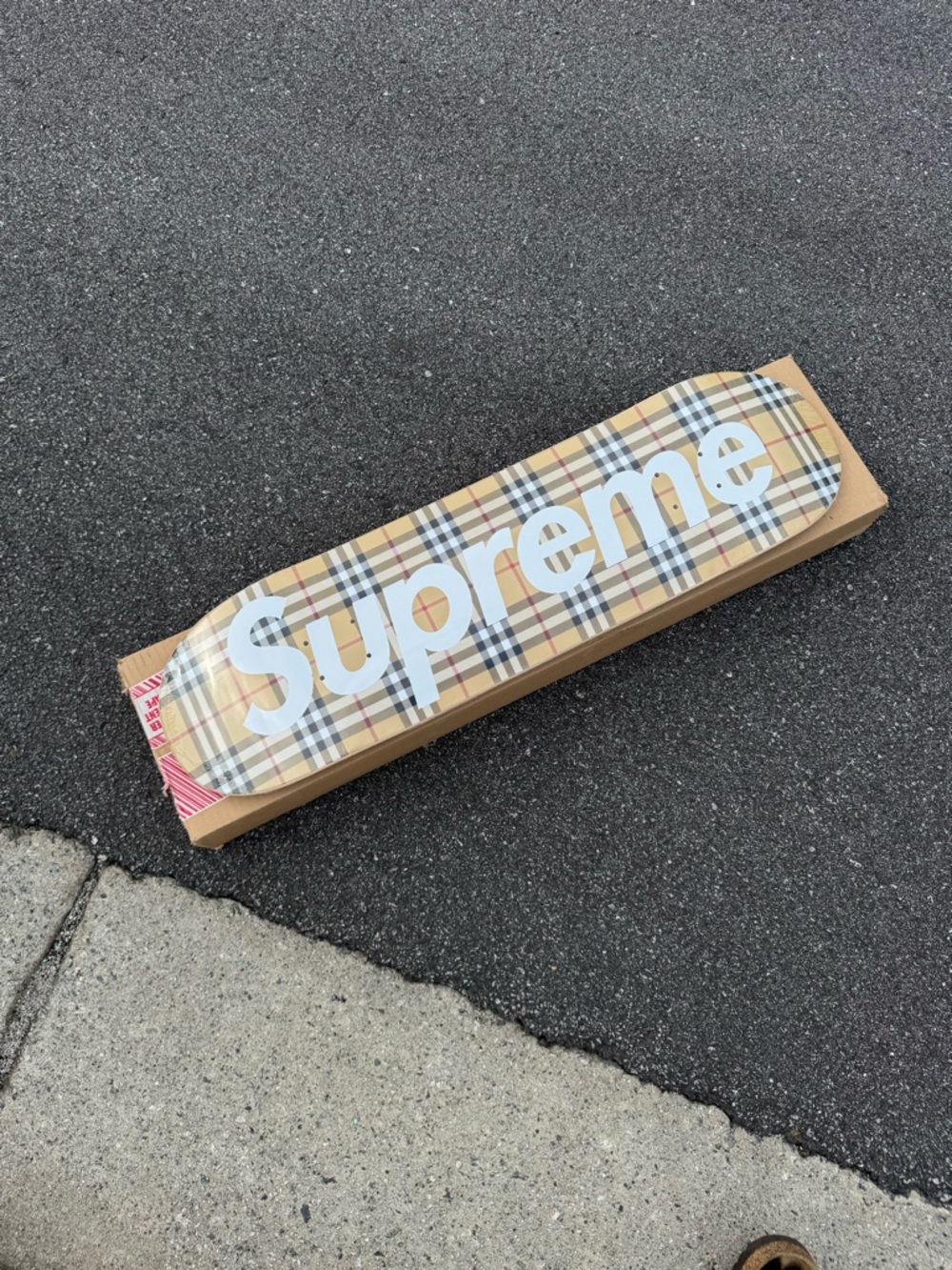 Supreme x Burberry Beige Skateboard Deck Plaid SS22 New Sealed Ships Fast